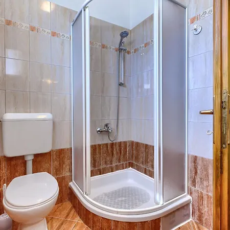 Narcis By Interhome *